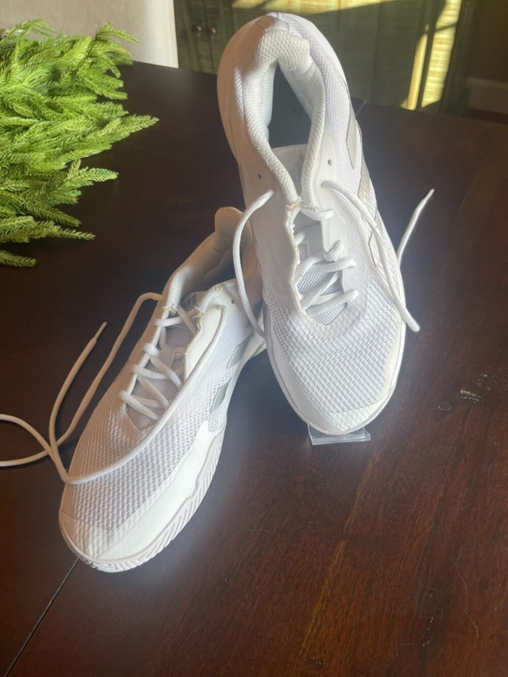 Adidas CourtJam Control Tennis Shoes White & Silver Size 9